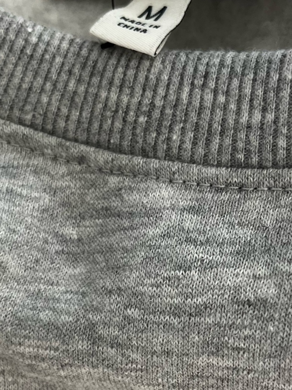 Size Medium Jeep Light Gray Crewneck Sweatshirt - Picture 3 of 3